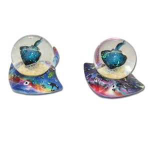 Fish Resin Ocean Beach حيوان أسماك استوائية Maldives تذكارية كرة الثلج - Product Image 1