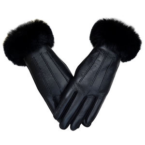 Fashion PU Leather <b>Gloves</b> for Winter 2025 New Style Keep Warm <b>Touchscreen</b> <b>Gloves</b> Comfortable Women' <b>Gloves</b> - Product Image 3