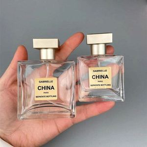 Botellas de Perfume Rectangulares de Vidrio Esmerilado con Logotipo Personalizado Impreso en Serigrafía, con Pulverizador, 50ml 100ml, para Cosméticos Femeninos - Product Image 3