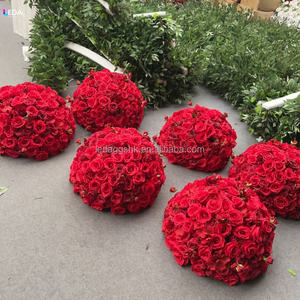 Boule de fleurs artificielles rouges exquises LEDA, nouveau design, fleurs décoratives pour mariage, fleurs au toucher réel, centre de table - Product Image 5