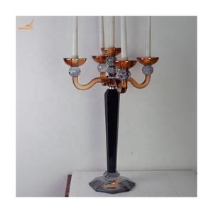 Nouvelles innovations colorées personnalisées Chandeliers en cristal à bon <span class=keywords><strong>prix</strong></span> pour la table de mariage - Product Image 1