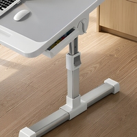 Table de lit réglable avec pieds pliables pour gagner de la place, idéale pour la lecture, la nourriture et le travail - Parfaite pour les études et le travail à distance