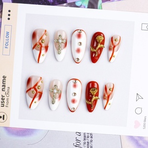 Nouveau design, faux ongles courts en acrylique style français, motif croix et rose, peints à la main, 10 pièces, à presser, pour filles, faits à la main, vente en gros - Product Image 5
