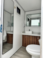 Maisonnette Studio Préfabriquée, Conteneur Portable, Remorque Toilettes, Prix Usine, 4 Cabines, Luxe, Durable, Écologique, Certifié DOT, Mobile