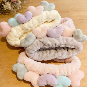 Diademas de Felpa de Coral con Forma de Corazón Coloridas Personalizadas para Mujeres y Niñas - Yoga, Deporte, <span class=keywords><strong>Maquillaje</strong></span>, Lavado de Cara, Cabello - Product Image 3