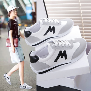 Nuove Sneakers Sportive <span class=keywords><strong>Bianche</strong></span> da Donna 2026, Taglie Grandi, Traspiranti, con Abbinamento di Colori, Slip-On alla Moda per Studentesse - Product Image 5
