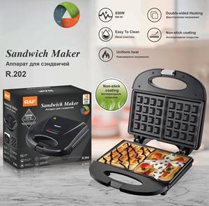Machine à sandwichs et gaufres double face chauffante de style européen pour la maison, idéale pour le petit-déjeuner - Vente en gros OEM - Product Image 6