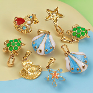 Dijes de Esmalte Dorado con Motivos Marinos |   Colgante de Acero Inoxidable Chapado en Oro PVD de 18K para Fabricación de Joyería DIY |   Concha de vieira, tortuga marina, estrella de mar - Product Image 2
