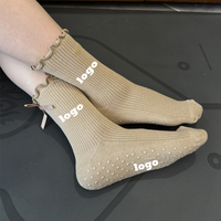Chaussettes de Pilates et de Yoga pour femmes, en microfibre, avec bord à volants et nœud, antidérapantes, avec soutien de la voûte plantaire, personnalisables avec logo, modèle Glacier Sweet
