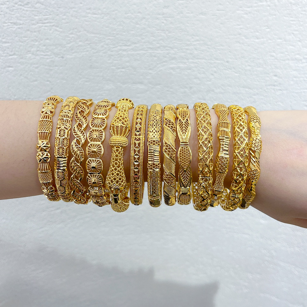 Three Round Roman 3Diamonds K20 Gold Bangle 042 | ターコイズ