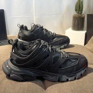 Chaussures de sport rétro originales de luxe, célèbres chaussures de créateur à LED, maille légère pour le printemps, l'été et l'automne - Product Image 3