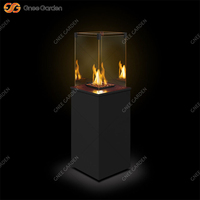 Chauffe-terrasse à gaz et bois coupe-vent et écologique avec panneau de commande dissimulé pour espaces de repas et de vie en extérieur