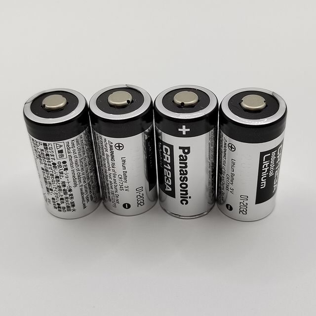 CR123A 2/3A 17340   3V 1400mAh 1550mAh Disposal Industrial Battery for Digital Cameras Security Systems