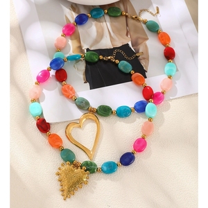 <span class=keywords><strong>Collana</strong></span> a Forma di Cuore Grande per Donne con Intarsi in Resina e Cristallo, Catena Colorata con Perline in Stile <span class=keywords><strong>Artigianale</strong></span> - Product Image 4