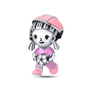 Lindo colgante de latón blanco con diseño deportivo de dibujos animados, adecuado tanto para niños como para niñas, un regalo creativo para cumpleaños. - Product Image 4
