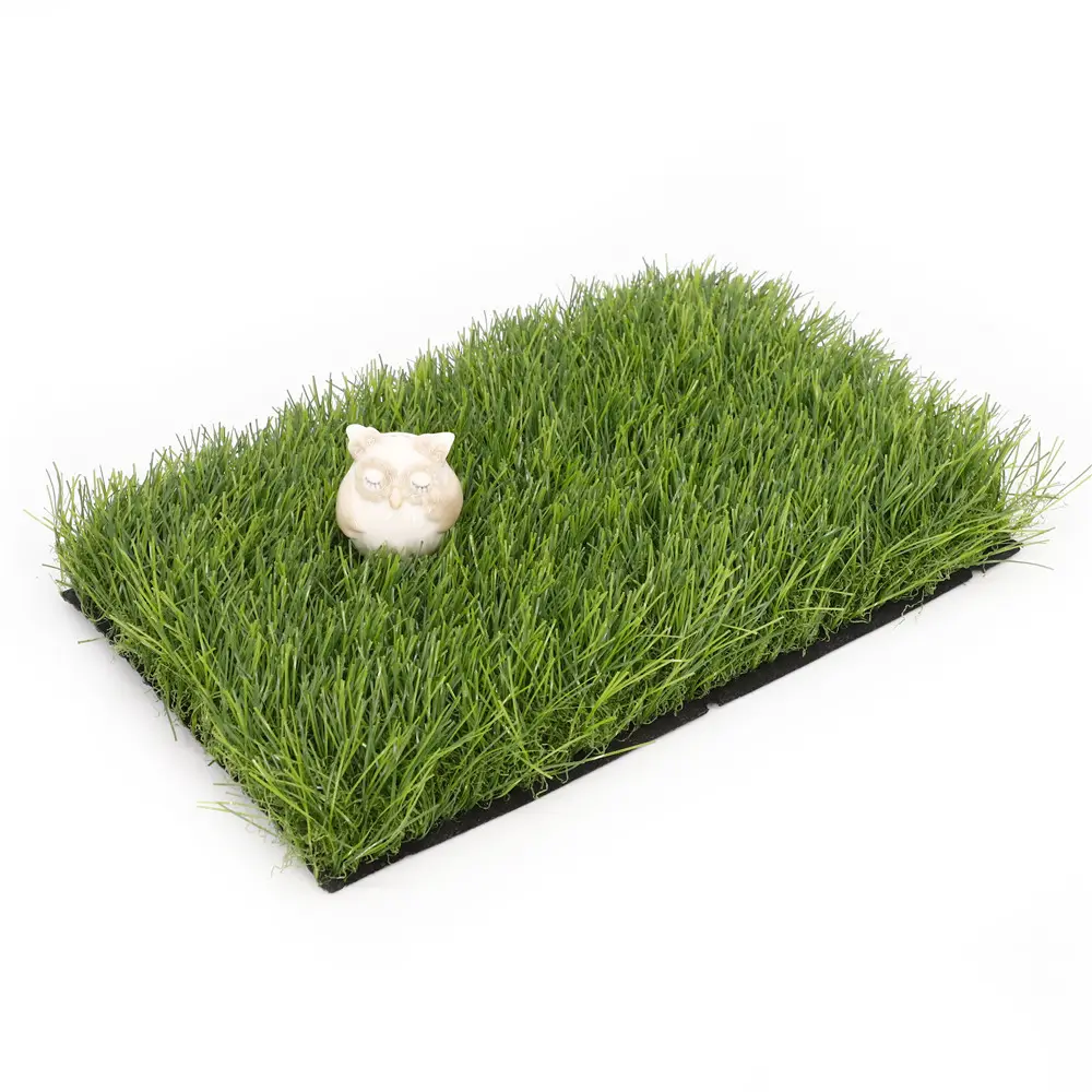 Tapis d'herbe artificielle de terrain de football en plastique de gazon vert de 50 mm
