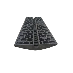 70 मिमी रबर रोड स्पीड बम्प ह्यूपर प्रति आधा मीटर पीला भारी शुल्क गैरेज रिसाइकिल गति बम्प 12 इंच चौड़ाई 15-25mph आउटडोर - Product Image 5