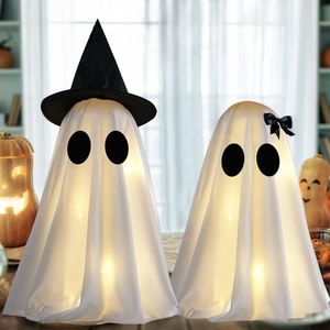 Decoración de Halloween con Fantasma Luminoso de Pie, Funciona con Pilas, con Sombrero de Bruja y Lazo, para Fiestas en Interiores - Product Image 3
