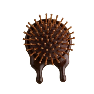 <span class=keywords><strong>Precio</strong></span> de fábrica: <span class=keywords><strong>Cepillo</strong></span> de madera de sándalo natural hecho a mano, antiestático, con bolsa acolchada y mango, para masaje capilar. - Product Image 1