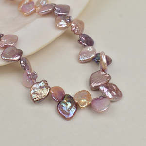 Perla de Agua Dulce Natural Blanca en Forma de Corazón WENCHI 1080, Perla Barroca Irregular de 11 mm y 38 cm con Orificio Lateral para Collares - Product Image 1