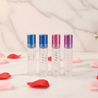 Fabricants vendant des flacons d'huile essentielle en verre de petite capacité (4 ml) compatibles avec des perles en verre et des perles en acier.