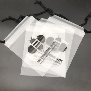 Bolsas de embalaje coloridas de plástico esmerilado, bolsas de polietileno con cordón para el pelo, <span class=keywords><strong>precio</strong></span> de fábrica - Product Image 4
