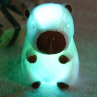 Lampe de nuit en peluche Capybara LED colorée, poupée en peluche Capybara bébé avec LED