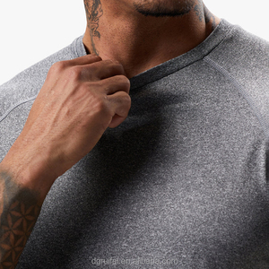 T-Shirt da uomo con Logo personalizzato a trasferimento termico rapido e asciutto <span class=keywords><strong>abbigliamento</strong></span> da uomo 100% poliestere Activewear Muscle Fit T-Shirt per allenamento in palestra - Product Image 3