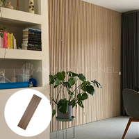 Panneau acoustique design en noyer 600x2400mm Déflecteur à lattes en bois personnalisable pour les hôtels de luxe et les studios de production musicale