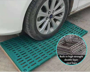 พื้นพลาสติกกันลื่นแบบมีร่องสำหรับปศุสัตว์ BMC พร้อมแผ่นปิดรั่วซึมสำหรับมูลสัตว์ ติดตั้งง่ายด้วยระบบคลิ๊กล็อค สำหรับฟาร์มสุกรจีนในร่ม - Product Image 1