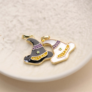 Ciondoli a Forma di Cappello da Strega in Conchiglia <span class=keywords><strong>Naturale</strong></span> Smaltata Placcata Oro per Feste di Halloween - Product Image 6