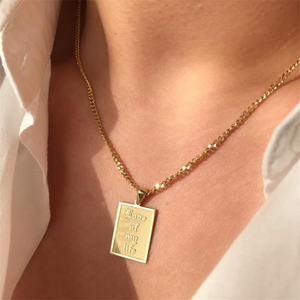 สร้อยคอจี้ข้อความสโลแกนแบบกำหนดเอง,สร้อยคอโลหะแกะสลักเครื่องประดับกันน้ำทรงสี่เหลี่ยมที่มีเสน่ห์ในชีวิตของฉันใหม่ - Product Image 6