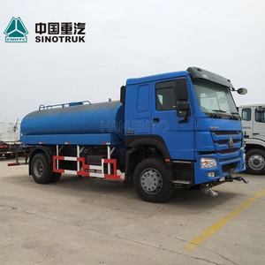 Autocisterne d'<span class=keywords><strong>Acqua</strong></span> in Vendita, <span class=keywords><strong>Camion</strong></span> <span class=keywords><strong>Cisterna</strong></span> Sino Truck 371 Usato con Pompa e Tubo Flessibile - Product Image 2