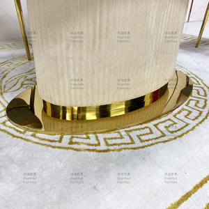 Elegante Set Tavolo da Pranzo Rettangolare Minimalista con Piano in Marmo Lucido e Base Dorata Convertibile - Product Image 4