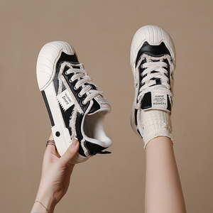 Nouvelles baskets plates décontractées de style coréen pour femmes 2026 - Polyvalentes et tendance - Product Image 2
