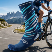 Chaussettes de cyclisme sur route techniques à logo personnalisé, rayures dynamiques, maille respirante et soutien de la voûte plantaire