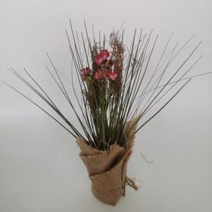 Vente en gros de fleurs artificielles en soie, mini fleurs en pot pour décoration de mariage - Product Image 6