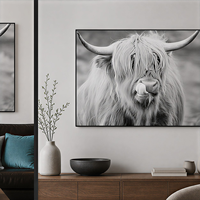Tableau mural en toile Vache des Highlands, portrait de bétail noir et blanc pour salon, chambre, ferme, bureau, café et intérieurs rustiques