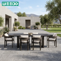 Ensemble de mobilier d'extérieur en alliage d'aluminium durable pour salle à manger, table et chaises de jardin, idéal pour hôtels, villas et complexes hôteliers