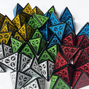 Jeu de dés en acrylique à motif complexe D4 <span class=keywords><strong>brevet</strong></span>é Dés de jeu de table de style creux de luxe - Product Image 1
