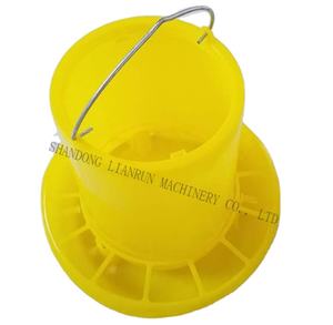 Nouvelles mangeoires et abreuvoirs automatiques pour poulets - Product Image 2