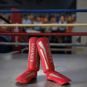Custom kids Sanda Leg Guard da combattimento per adulti Muay Thai Taekwondo boxe allenamento parastinchi - Product Image 2