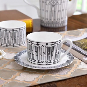 Vente chaude 15 pièces Accessoires de cuisine en céramique à rayures grises royales occidentales Services à café et à thé avec poignée dorée - Product Image 3