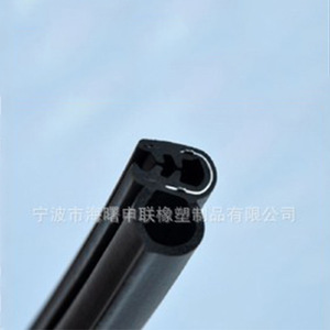 Tira de sellado de caucho EPDM hecha a medida para gabinetes de comunicación y racks de servidores, grado extruido - Product Image 4