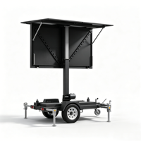 Remorque porte-panneau LED solaire mobile avec stockage de batterie et alimentation hors réseau pour le contrôle du trafic et les événements en plein air