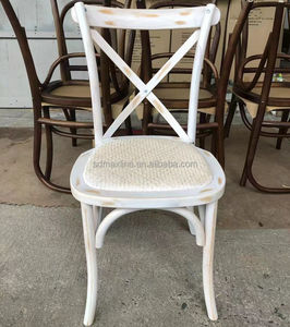 Chaise de salle à manger empilable <span class=keywords><strong>en</strong></span> bois de ferme au design vintage, idéale pour les mariages et banquets <span class=keywords><strong>en</strong></span> vignoble, avec dossier croisé - Grande Vente - Product Image 4