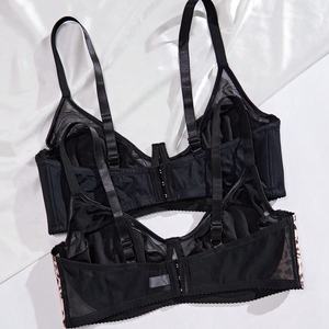 Transpirable Sexy Fat Women Back Hebilla Tallas grandes Sujetador de levantamiento de senos a granel - Product Image 3