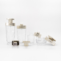 Bouteille en verre cosmétique carrée de haute qualité crème d'isolement de soins de la peau de forme spéciale huile essentielle parfum Lotion presse séparément