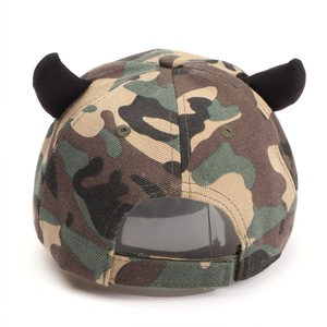 Gorra de Béisbol Unisex con Estampado de Camuflaje y Cuernos de Diablo, Gorra Casual de Estilo Urbano, Material de Sarga de Poliéster y Algodón - Product Image 4