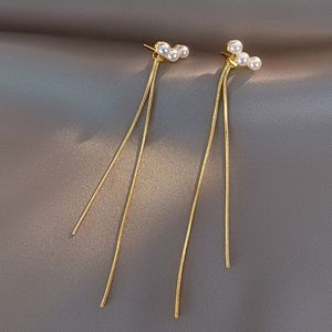 Pendientes de borla de perlas de dos piezas para mujer. Estilo mayorista. Las borlas largas hacen que la cara sea más delgada Pendientes N205220 - Product Image 2